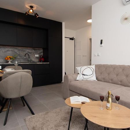 Studio Apartman Apollonia シニ エクステリア 写真