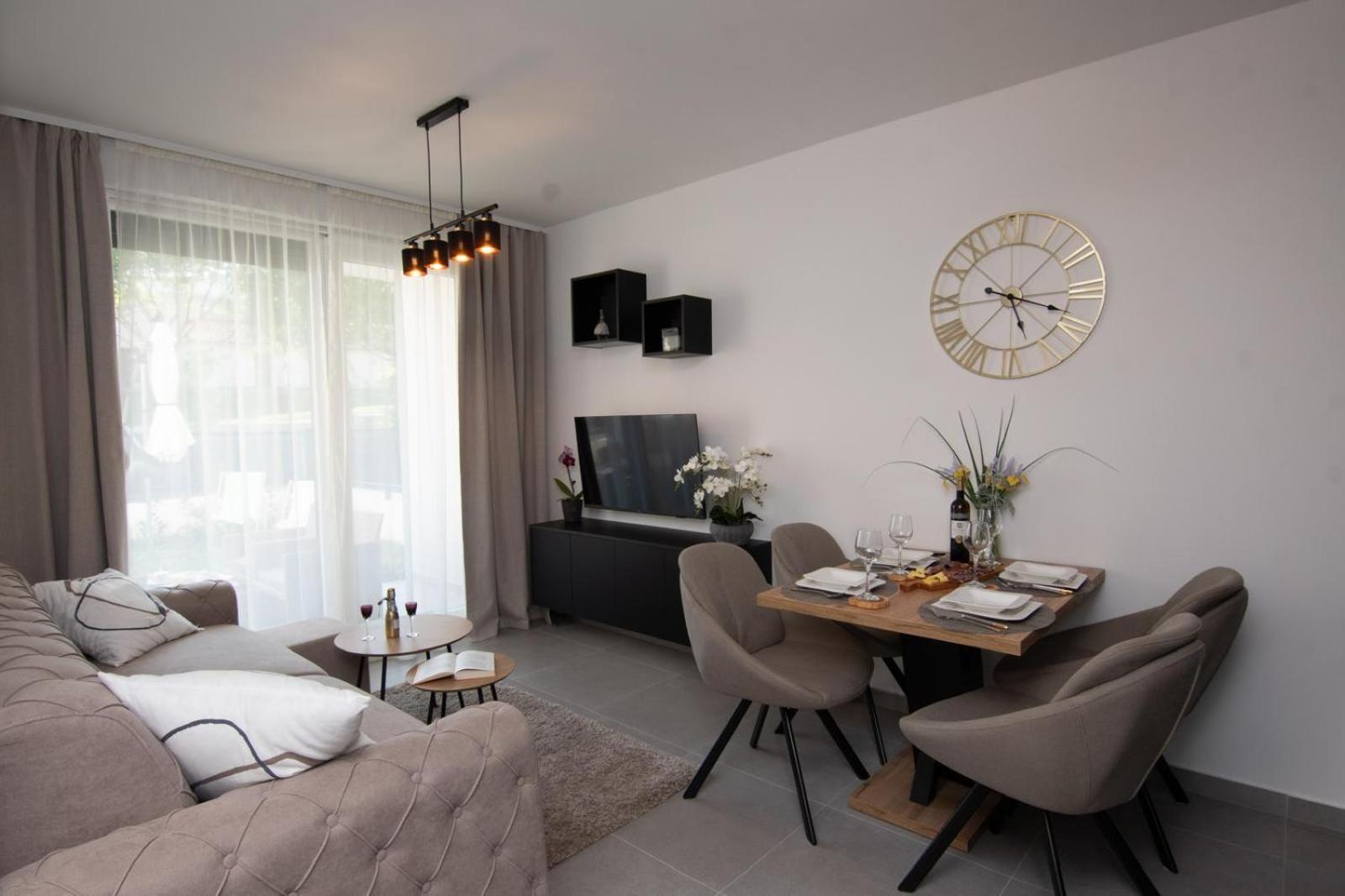 Studio Apartman Apollonia シニ エクステリア 写真
