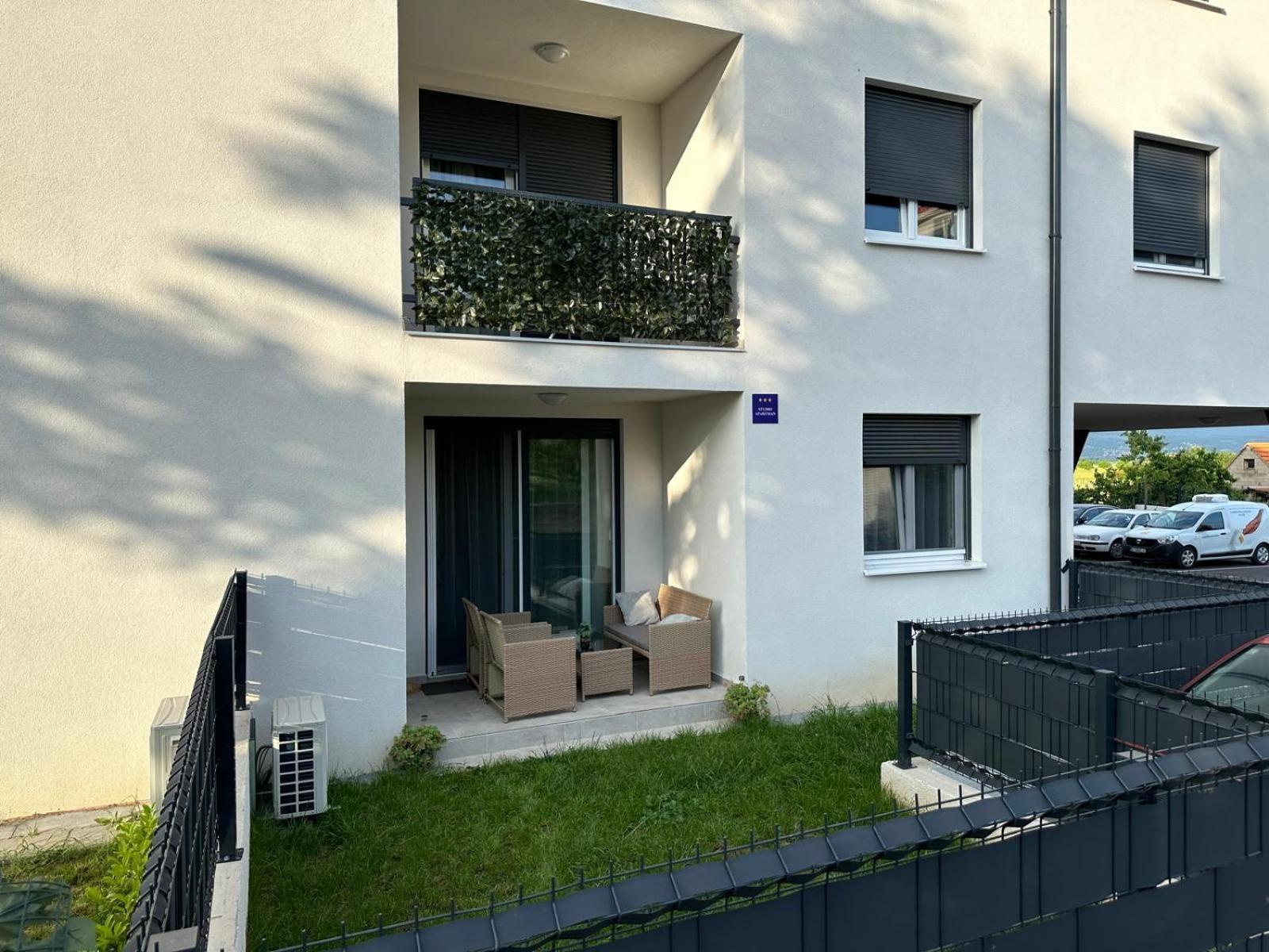 Studio Apartman Apollonia シニ エクステリア 写真